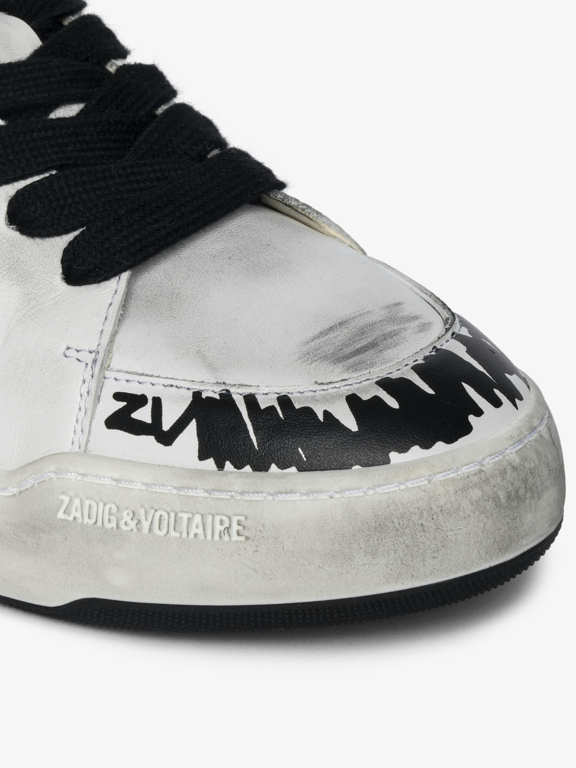 Basses Fly Wings Sneakers - Low-top sneakers in worn-effect leather with embossed wings.